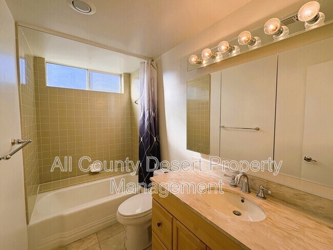 Building Photo - 73394 Tamarisk St