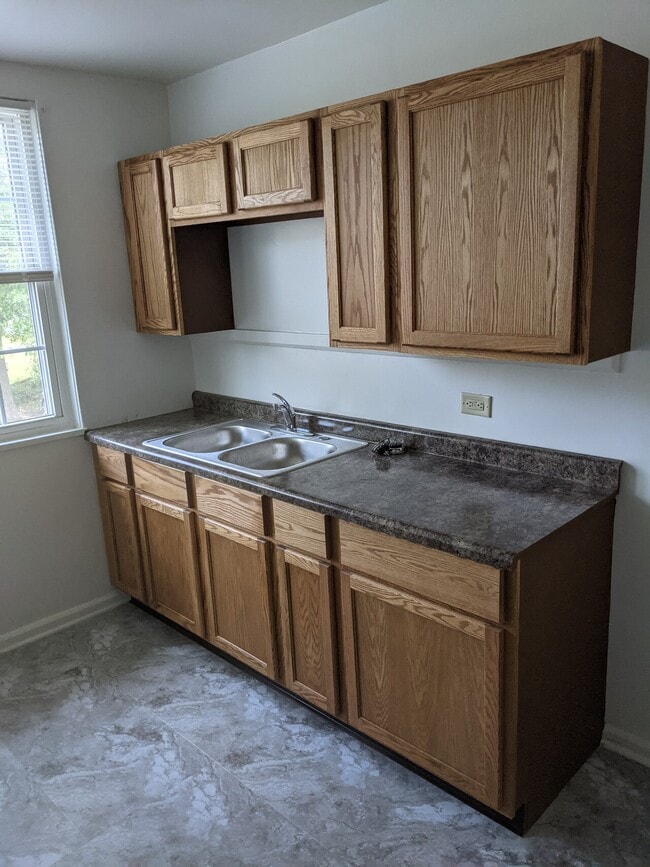 Building Photo - Farragurt Rd. 113-127