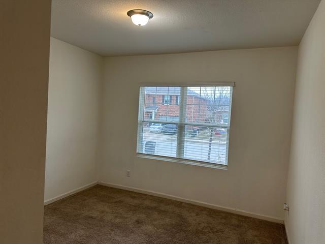 Building Photo - 825 Cedar Elm Dr