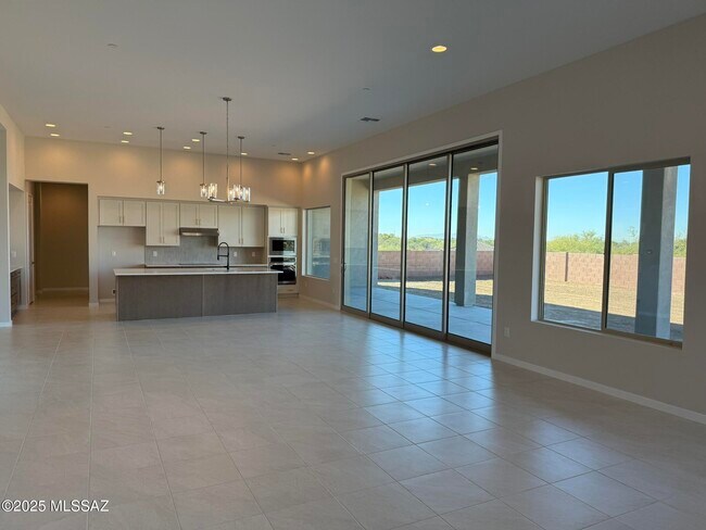 Building Photo - 5981 East Calle Agua Verde