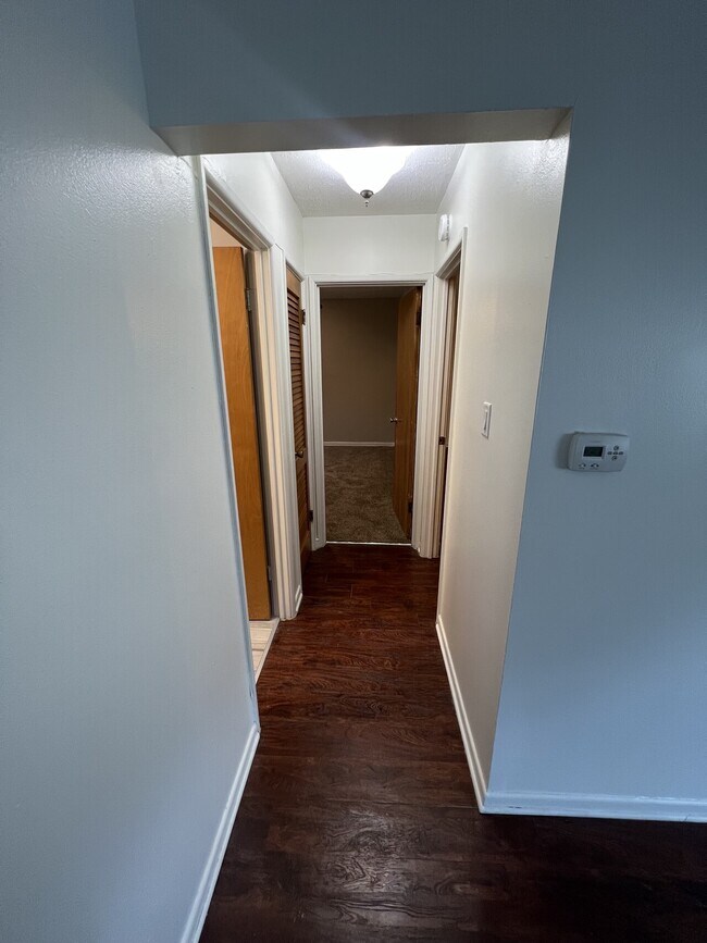 Building Photo - 8845 Cottage Grove