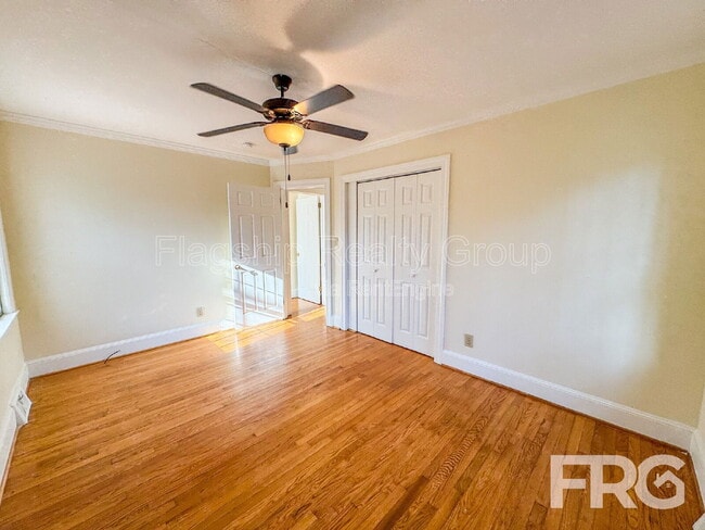 Building Photo - 2501 Jefferson Dr