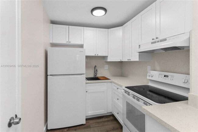 Building Photo - 8701 SW 141st St