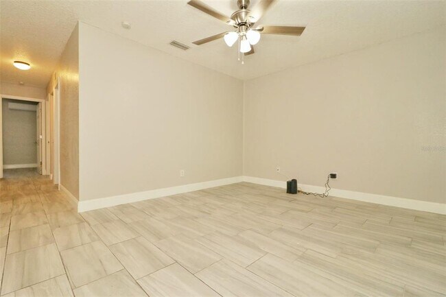 Building Photo - 611 Durango Way