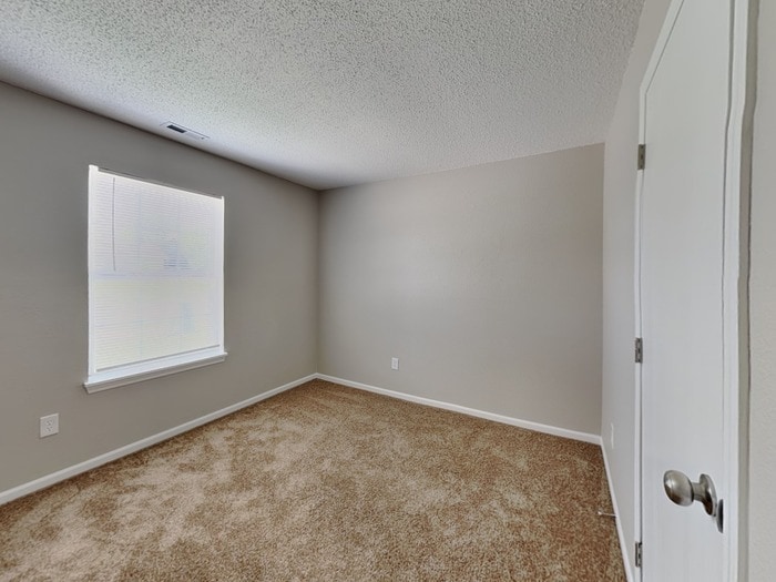 Building Photo - 4440 Riverbrook Ln
