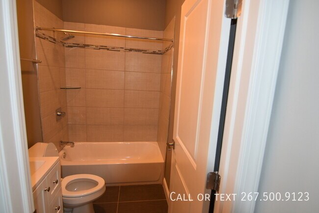 Building Photo - 4100 Parkside Ave