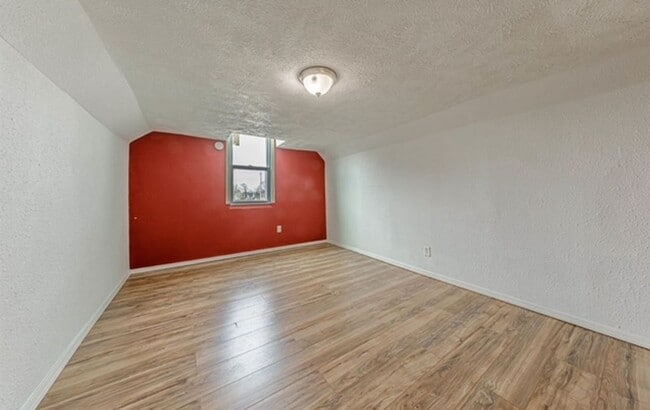 Building Photo - 1115 N Elliott St