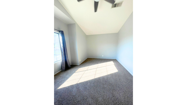Building Photo - Temecula Pool Home - 4 Bed | 2.5 Bath