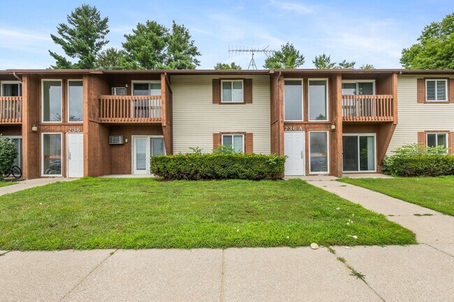 Interior Photo - York Hills II