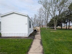 Building Photo - 135 Kenny Brook Ln