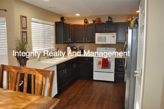 Building Photo - 10299 Willowbridge Ct