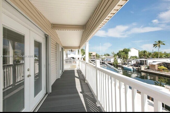 Building Photo - 11 Flamingo Rd