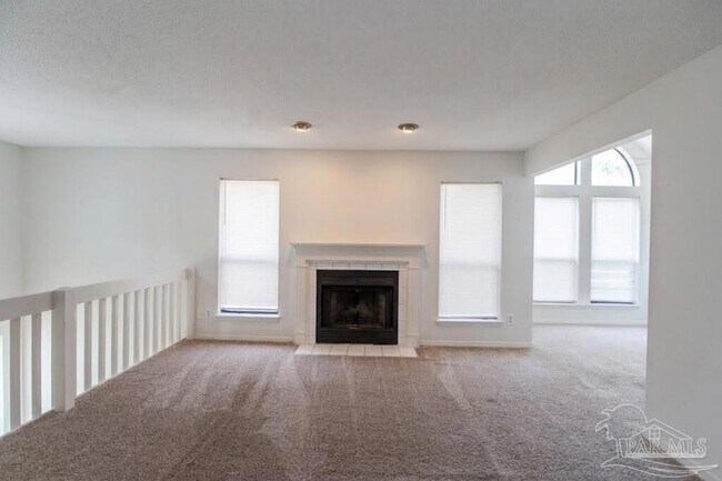 Building Photo - 7171 N 9th Ave