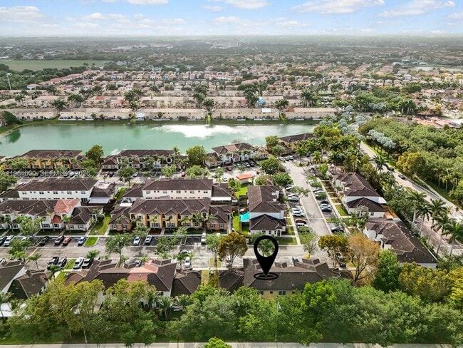 Building Photo - 1049 NE 42nd Pl