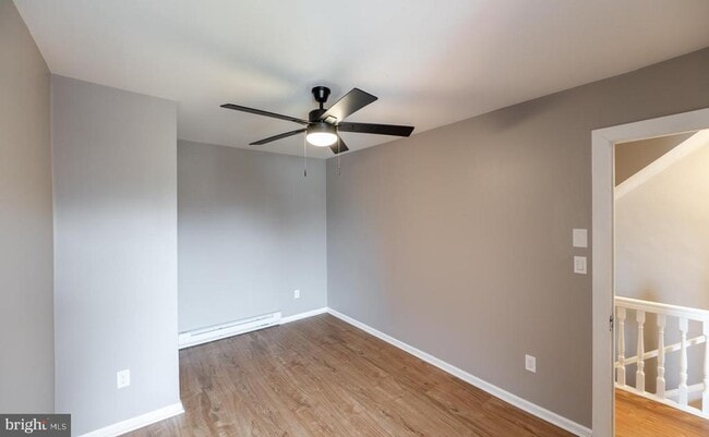 Building Photo - 220 Railroad Ave