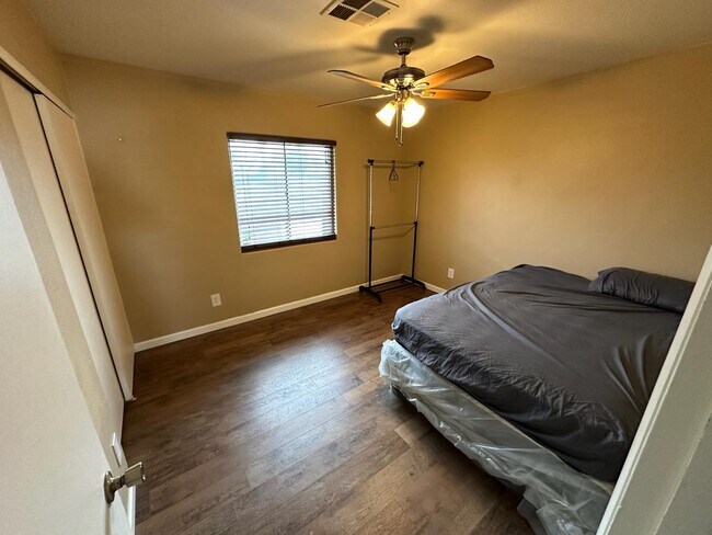 Building Photo - 18202 N 33rd Ave