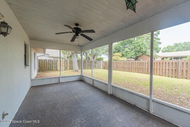 Building Photo - 2202 Appalachian Dr