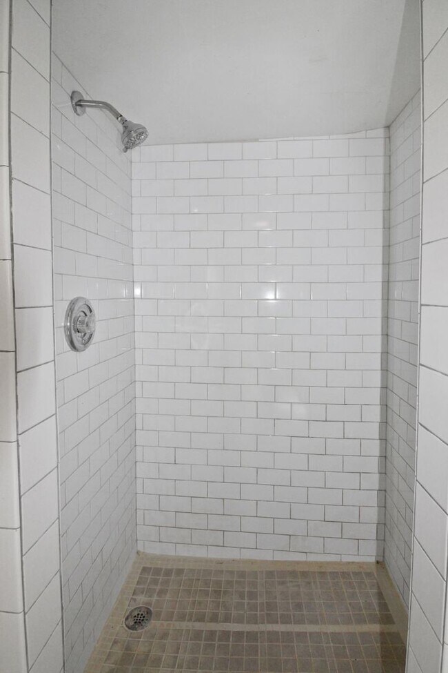 Building Photo - South Venice Annual Home for Rent