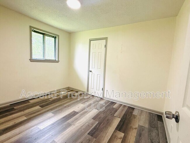 Building Photo - 78 Rathbun Cir