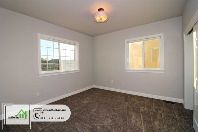 Building Photo - 1353 Browning Street