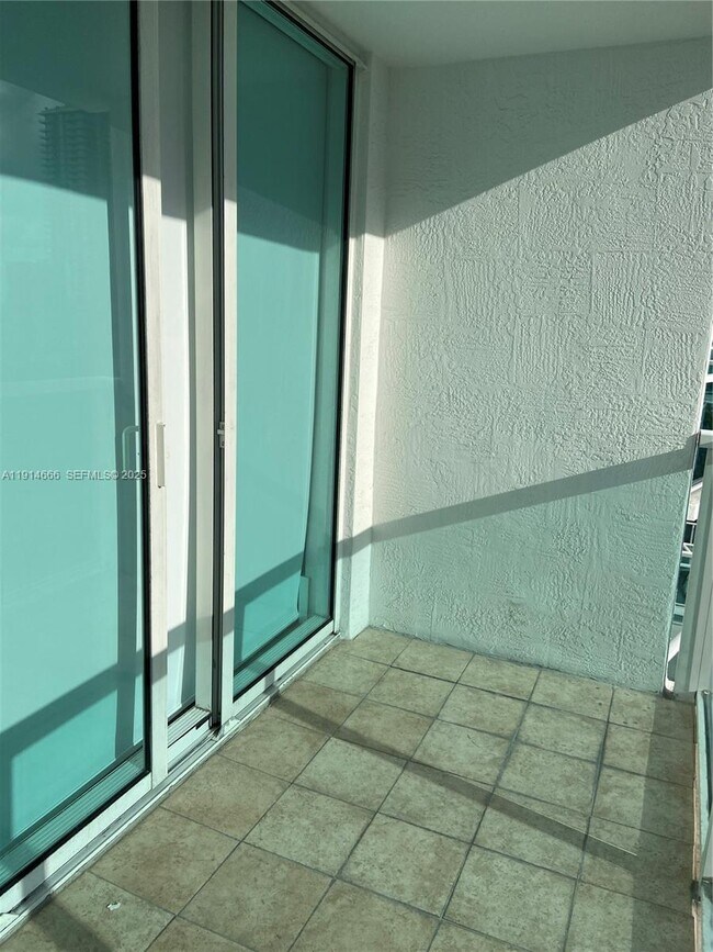 Building Photo - 31 SE 5th St