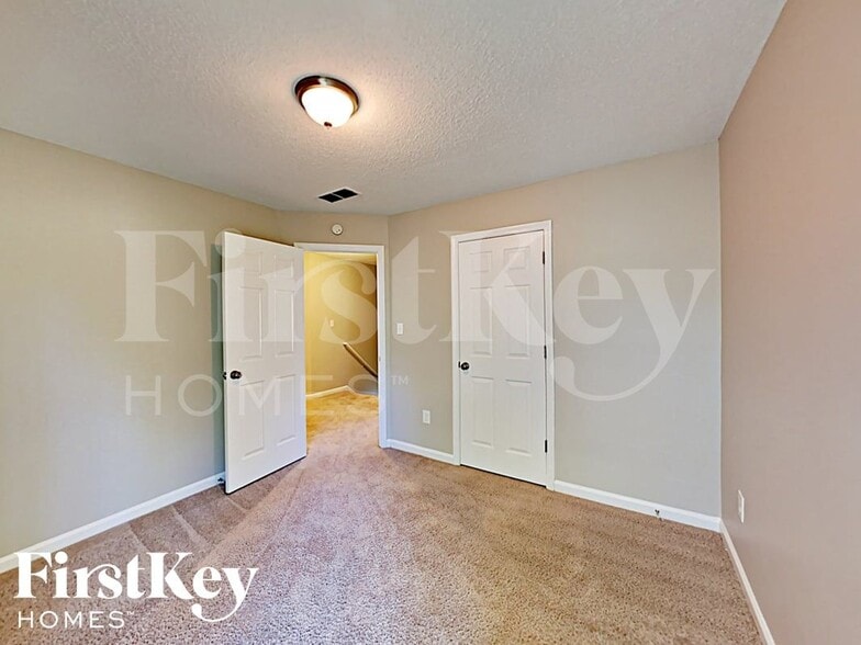 Building Photo - 6958 Mahonia Pl