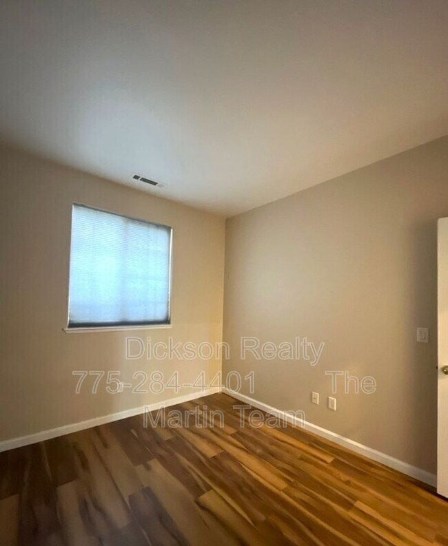 Building Photo - 1998 Amber Leaf Ct