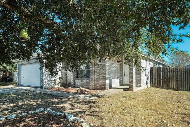 Primary Photo - 3205 Settlement Dr