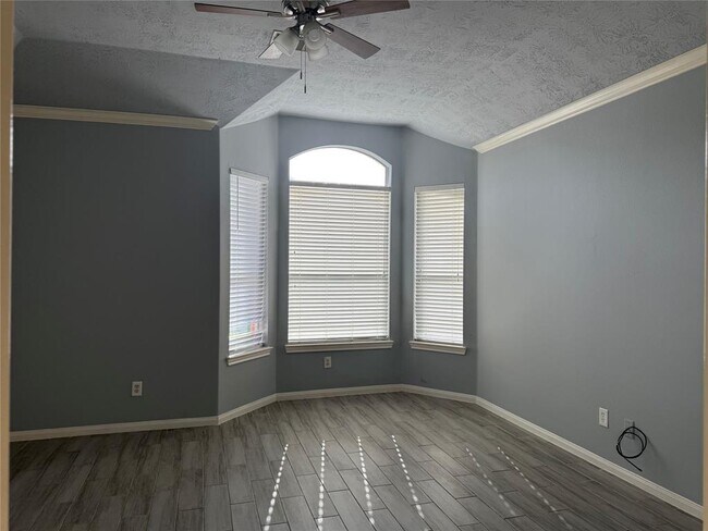 Building Photo - 7307 Slippery Elm Ln