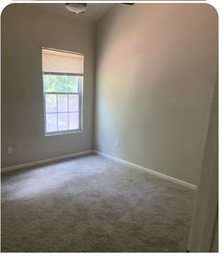 Building Photo - 4404 Ravenwood Dr