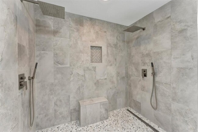 Building Photo - 501 Haben Blvd