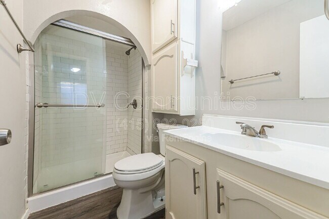 Building Photo - 409 Hardwood Trail