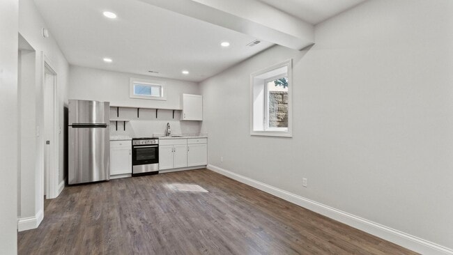Building Photo - 1312 Union St