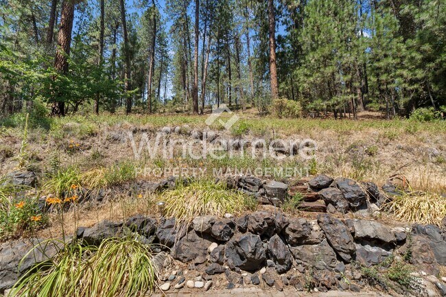 Building Photo - ***Coming Soon*** 4 Bed 3 Bath North Side Home nearly 2400 sq/ft Mead School District
