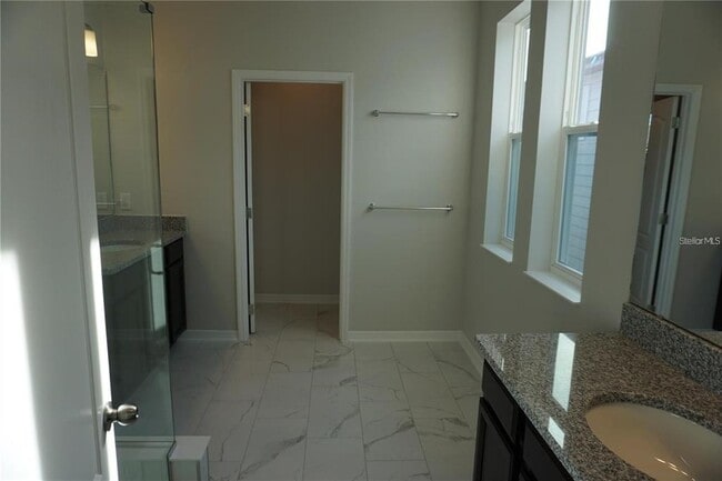 Building Photo - 12736 Brodlove Ln