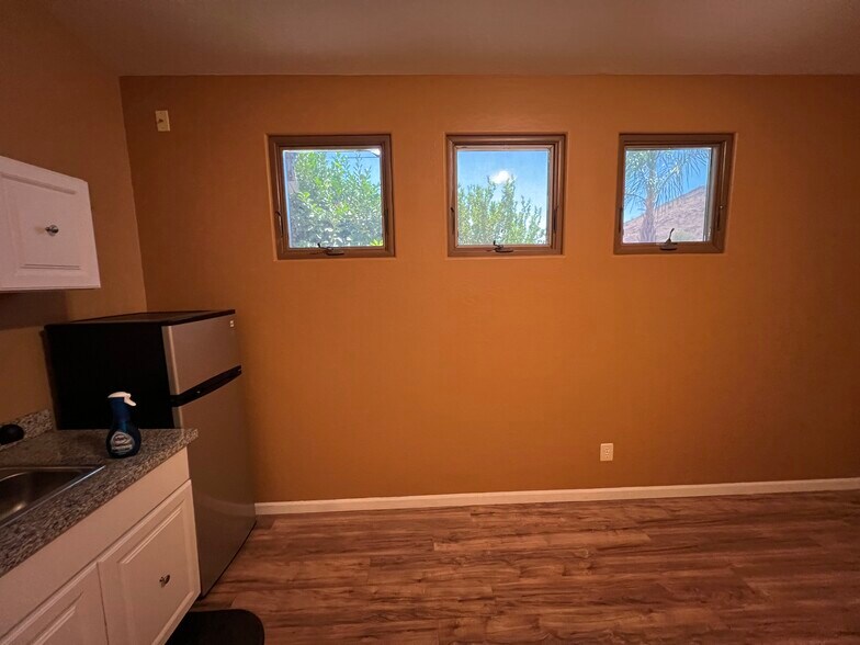 Crank out w/view - 6423 W Maya Way