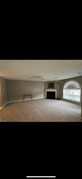 Building Photo - 522 Scholastic Ct