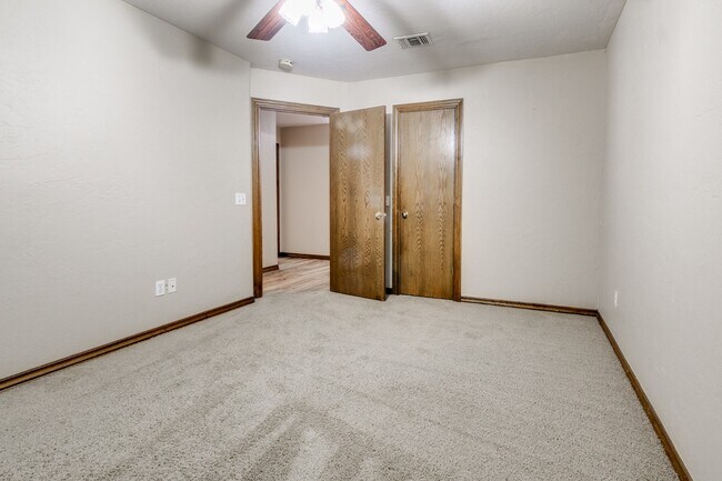 Building Photo - 3520 SW 127th St