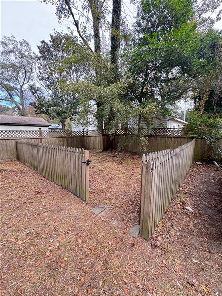 Building Photo - 502 E 66th St