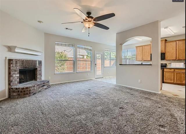 Building Photo - 850 Warbler Ln