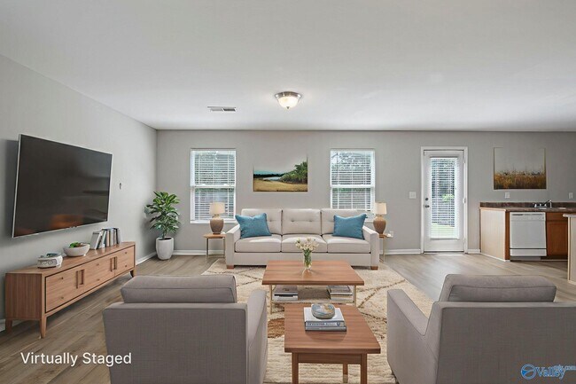 Building Photo - 102 Whitestone Dr NE