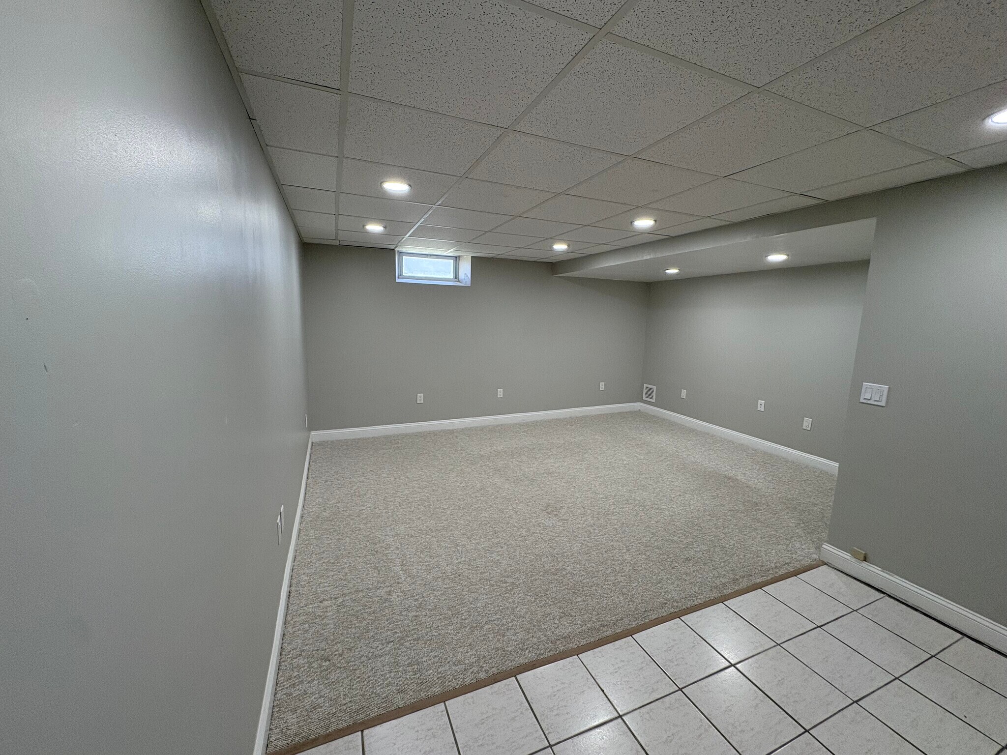 Building Photo - 75 Ithica St