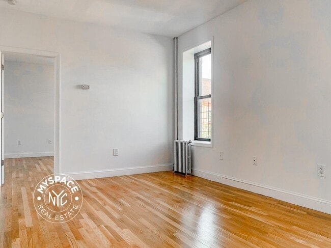 Primary Photo - 330 Lewis Ave