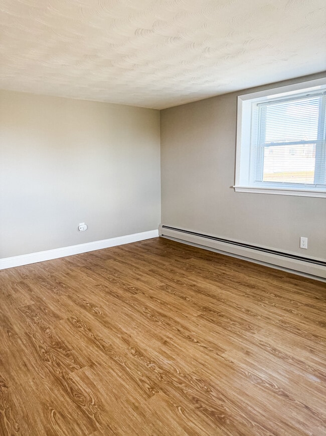 Building Photo - 55 Seagirt Ave