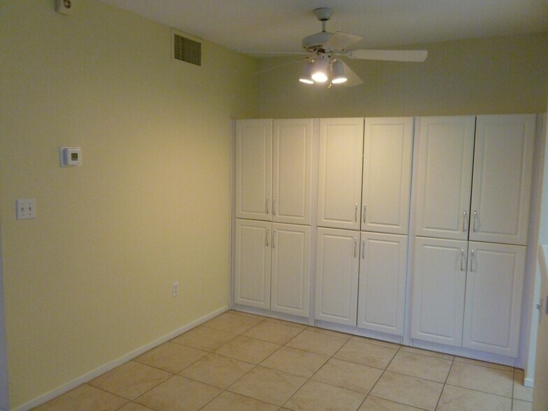 Building Photo - 1900 Rio Canyon Ct