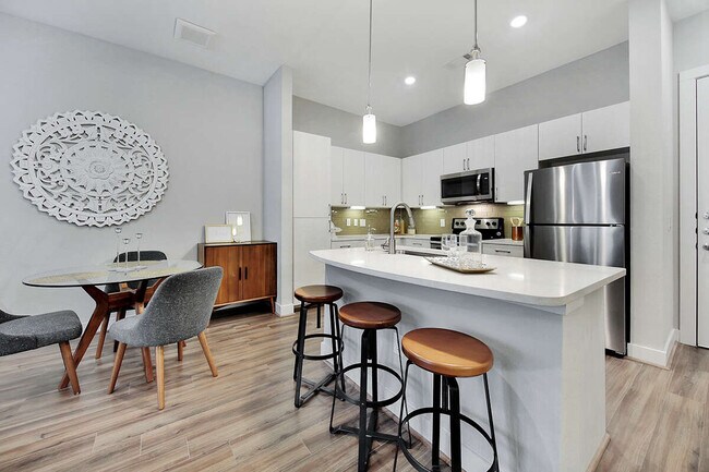 Building Photo - Where Modern Elegance Meets Timeless Design!