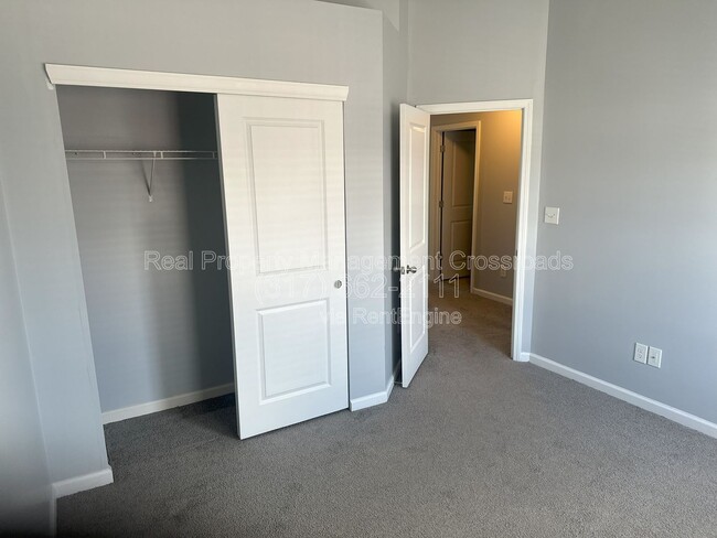 Building Photo - 11461 Reagan Dr