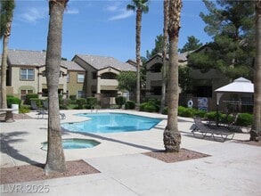 Building Photo - Beautiful SW condo close to the Las Vegas ...