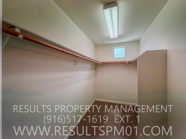 Building Photo - Single Story in West Roseville