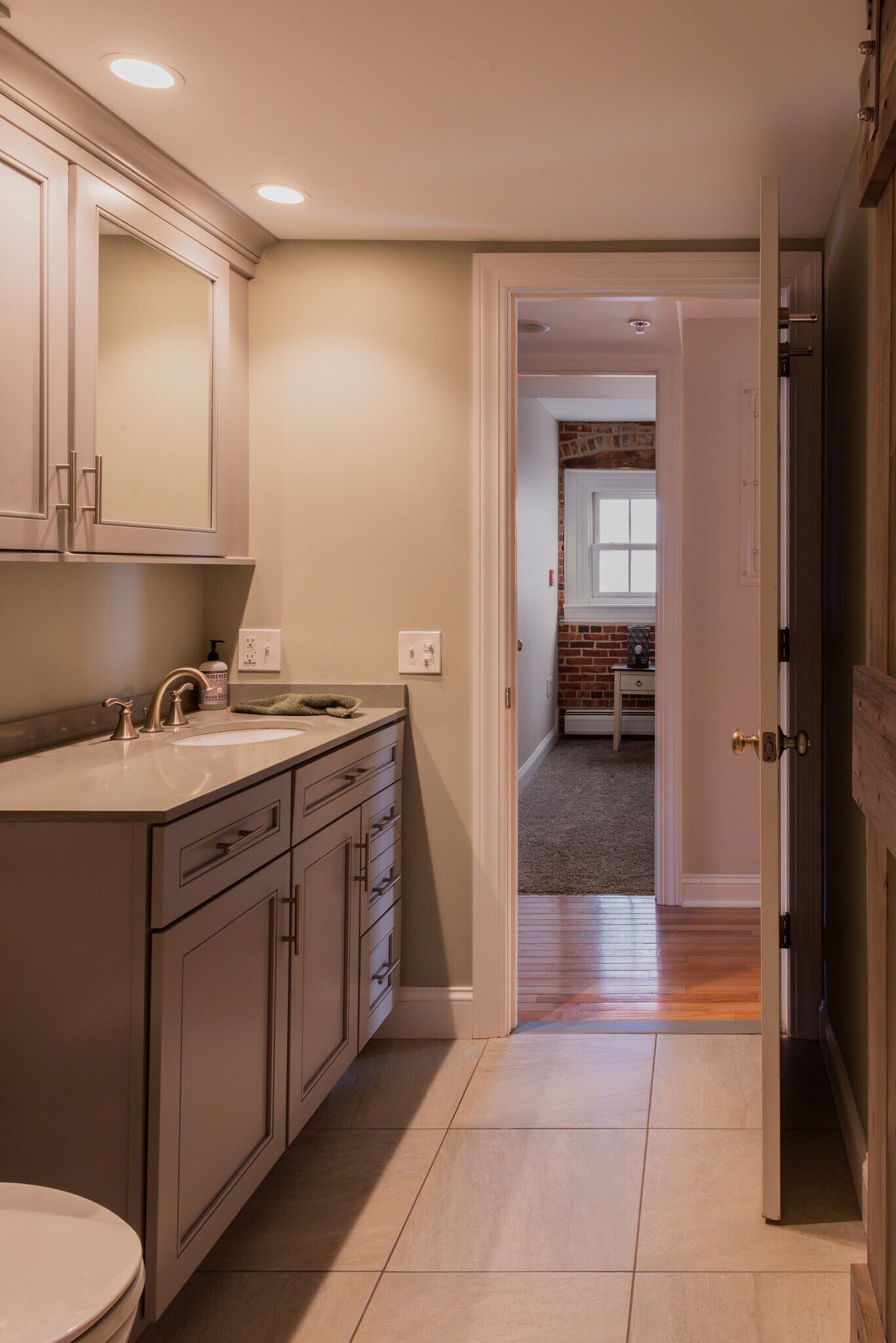 Building Photo - 159 State St